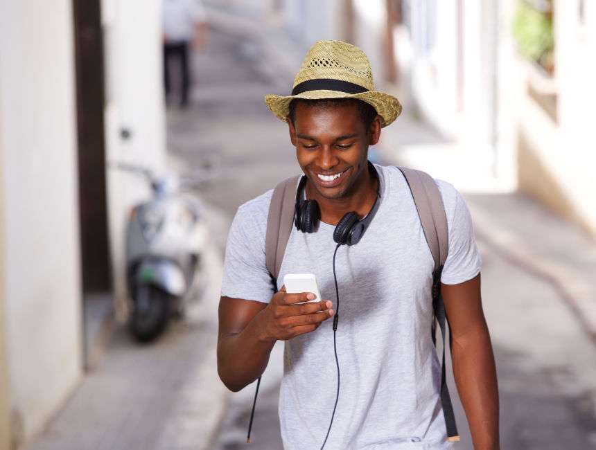 how safe is travelling alone