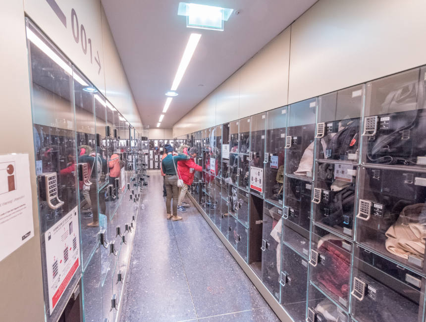 lockers louvre