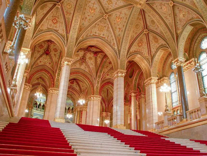 visit budapest parliament inside