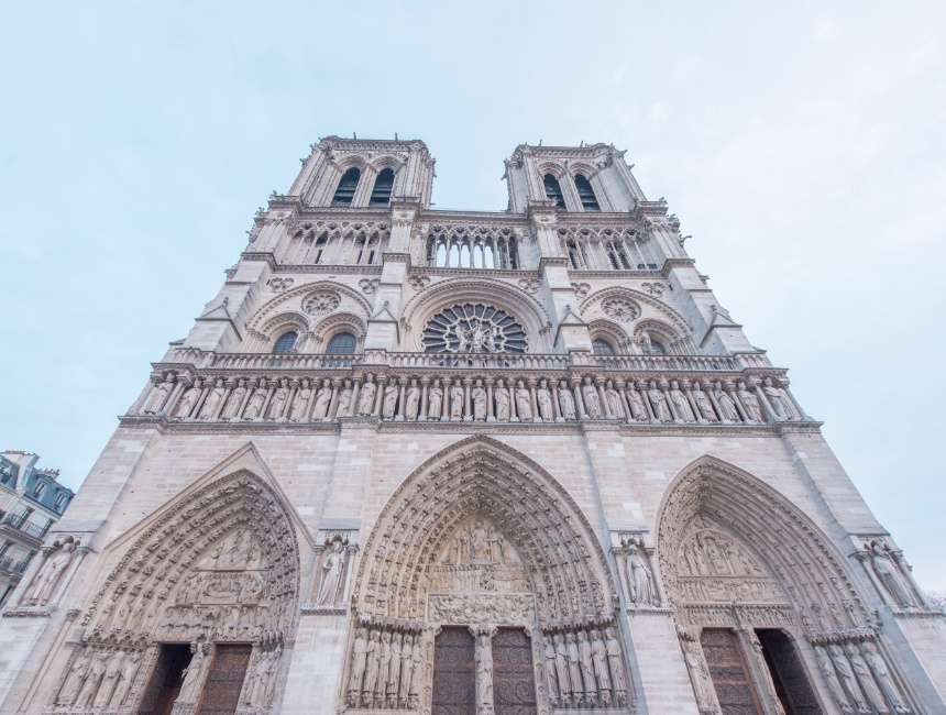 notre dame facade before burning